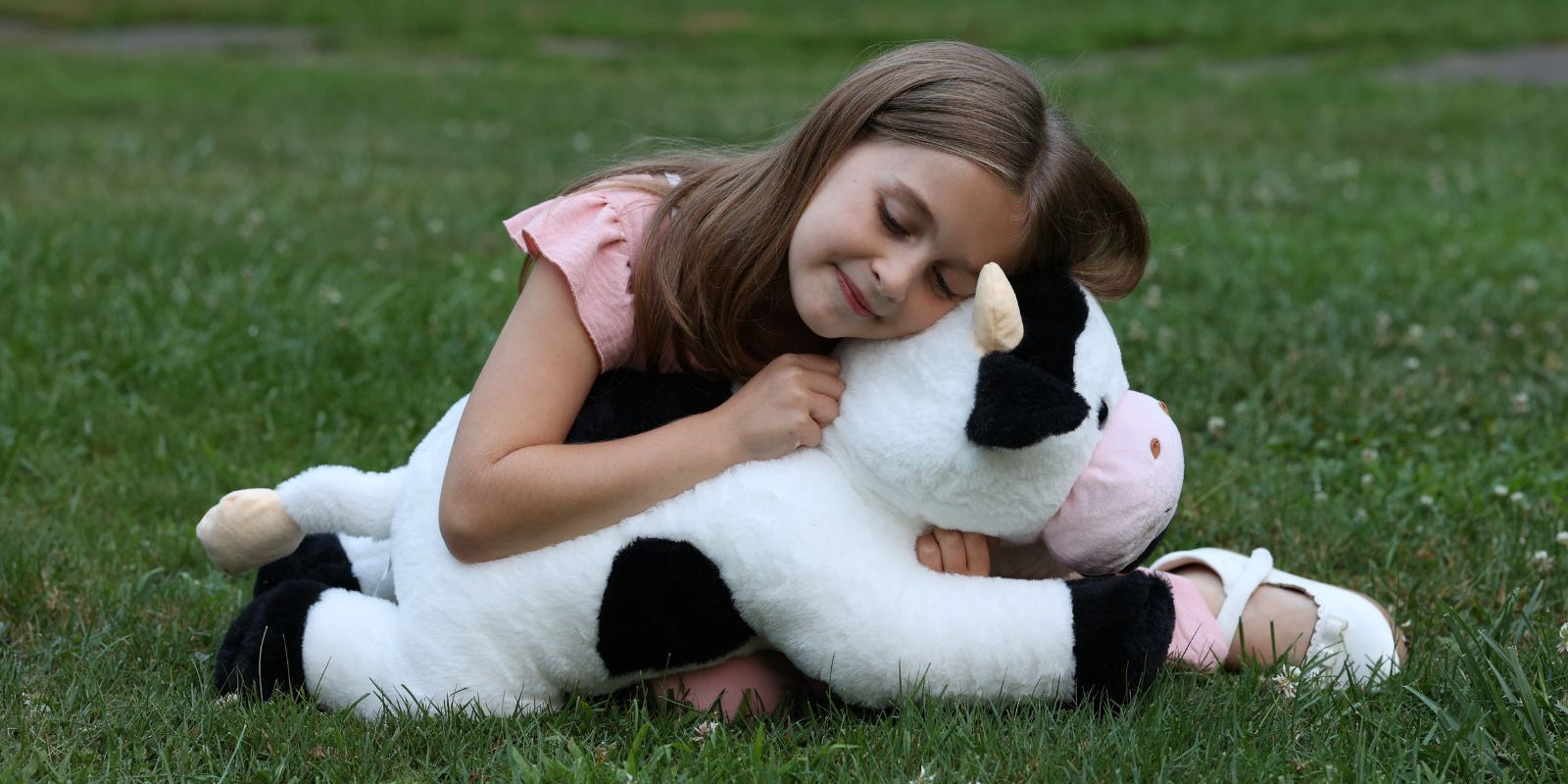 How to Decorate Your Home with Cute and Practical Animal Plush Pillows