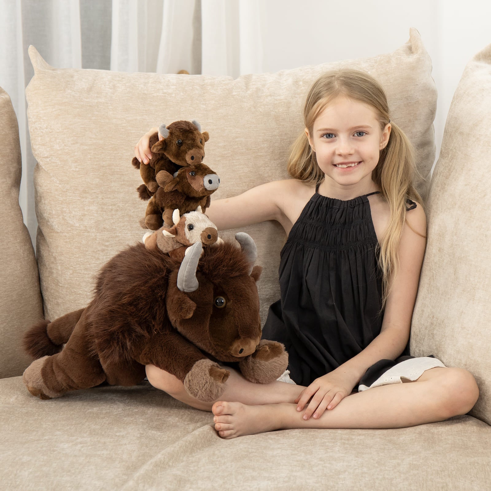MorisMos 4Pcs Bison Stuffed Animal, 18inch Bison Mommy with 3 Baby Plush Toy, Soft Buffalo Wild Stuffed Animals Gift for Kids, Boys, Girls