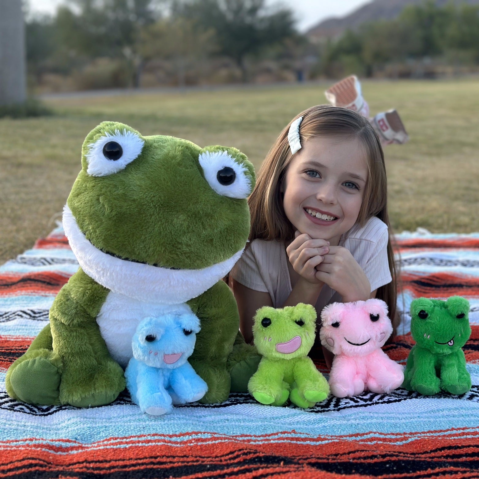 Frog Plush Toy Set, Green, 17.7 Inches