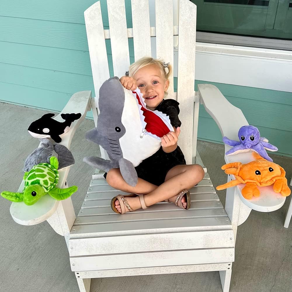White Shark with 5 Little Sea Creatures, 23 Inches